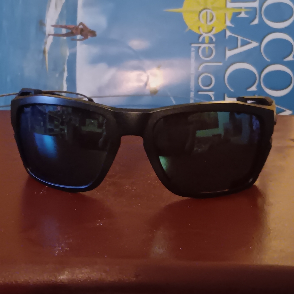 Costa Del Mar King Tide 8 Sunglasses